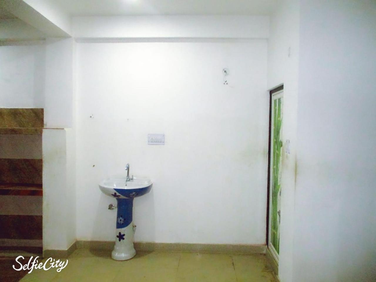 Appartement Alankrita Malviya à Prayagraj Extérieur photo